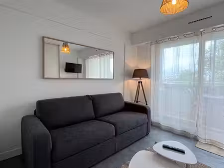 studio meublé