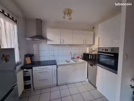 très beau t2 rez de jardin