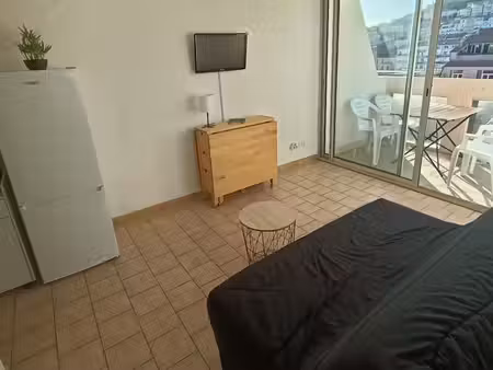 location f2 meublé bail annuel – sète centre