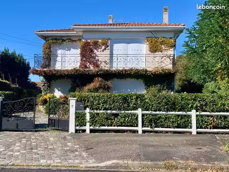 pessac belle maison familiale 4 chambres jardin garage