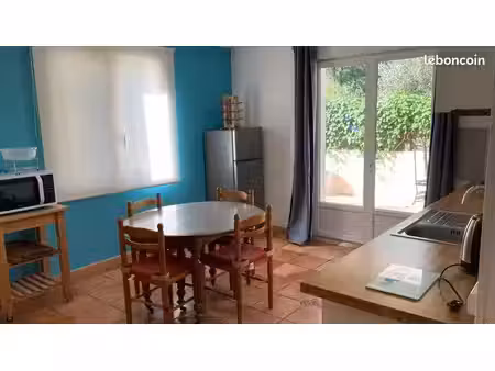t2 bis meublé 66 m² – climatisé-jardin privatif – parking 2 places – toutes charges inclus