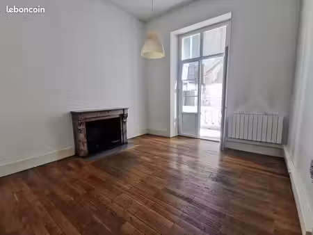 bureau 100 m²