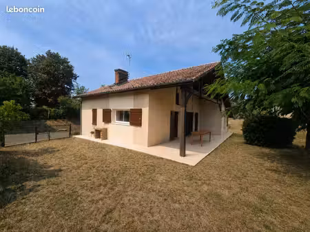 maison meublée 120m² - 3/4 chambres - terrasse couverte  garage  terrain 400m²