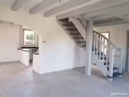 a louer maison saint pierre du mont