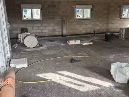 local commercial 110m2 en r+1 avec terrasse idéal bureaux