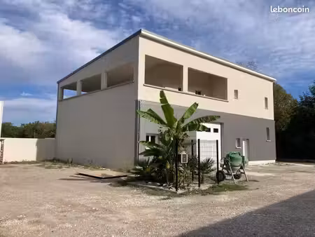 à vendre local d’activité professionnel avec logement de fonction