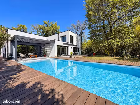 maison contemporaine 2017 - parcelle 1 792 m² - 4 chambres - piscine et pool house - hamma