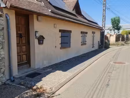 maison avec dépendance et un bois