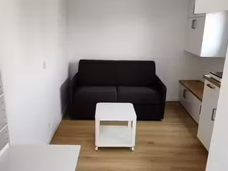 studio meublé + parking + terrasse à libourne
