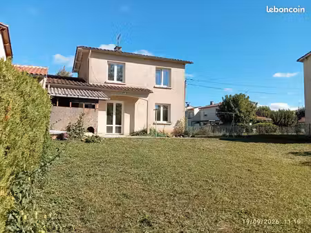 location maison lacapelle marival
