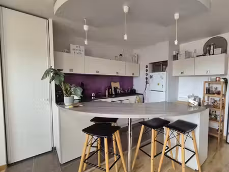 appartement 3 pièces 63 m²