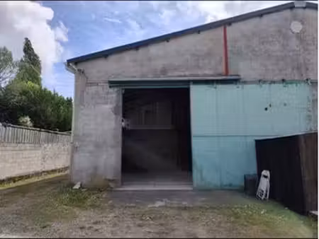 local commercial/ entrepôt
