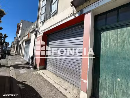 local commercial 100m² à louer 500 - agen 47000