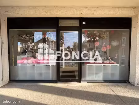 local commercial 50m² à louer 580 - bon encontre 47240