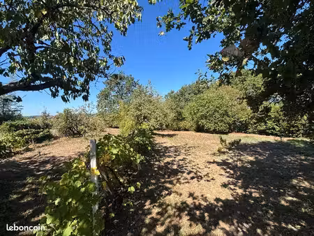 terrain 900m2