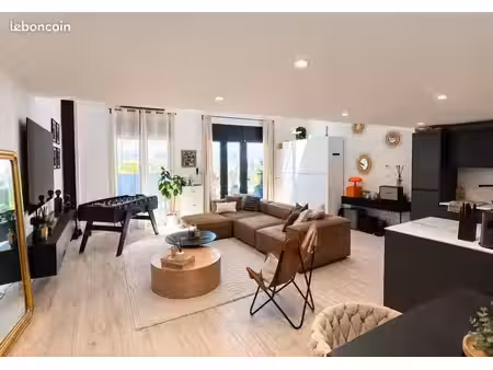 loft/atelier/surface 5 pièces 120 m² + terrasse + garage + stationnement possible