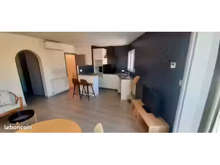 maison de ville avec garage et cour intérieure sans vis-à-vis