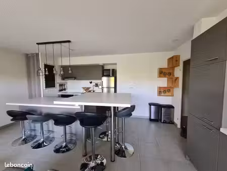 t3 meublé récent – balcon 10m² + parking sécurisé – bègles birambits – tram c