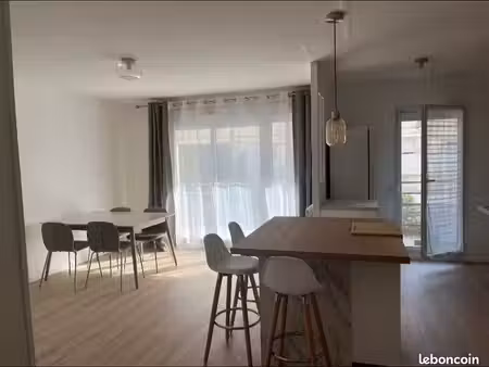 t3 meublé rénové de 73 m² avec extérieur et parking – saint-louis