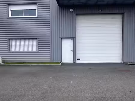 hangar/ logement/bureau
