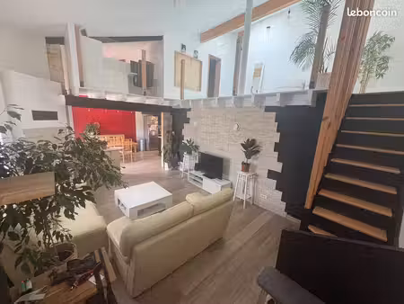 maison à louer à talence – 2 400 / mois