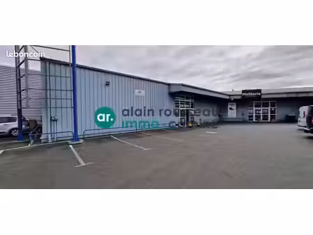 local commercial 400 m² la séguinière