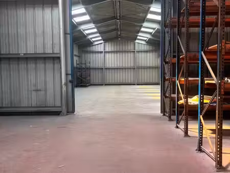 location local commercial / artisanal 250 à 500 m² – st-jean-d'illac