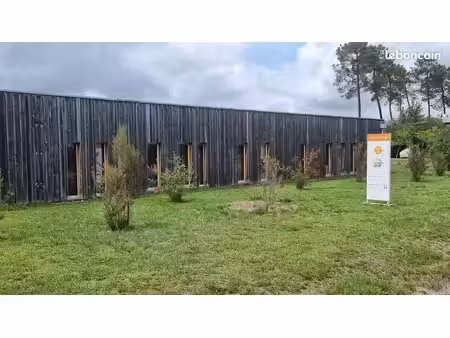 3 bureaux avec services à martillac