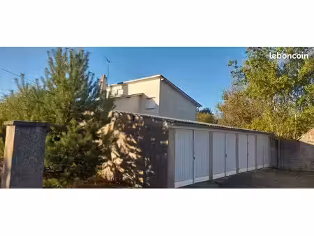 garage à louer