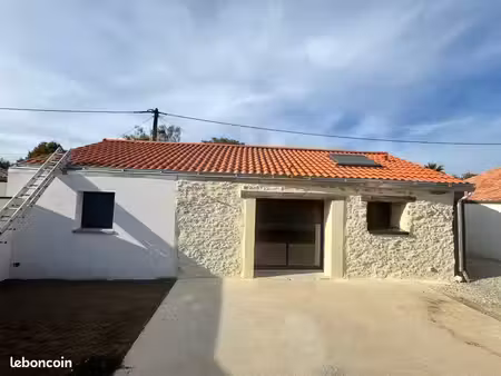 maison de charme rénovée – 98 35 m² – fresnay-en-retz