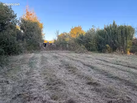 terrain de loisirs 950 m² – drain (49) – non constructible