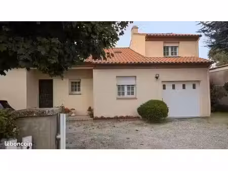 a vendre maison individuelle (machecoul) 44 -115 m2 terrain 1100 m2 sans vis-a vis proche 