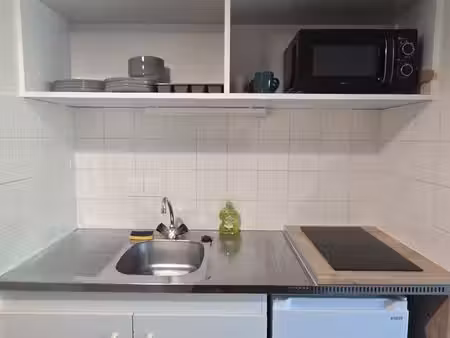 t1 meublé avec balcon et parking - agen