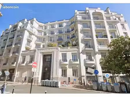 nantes graslin – t2 de 61 m² – immeuble art déco – parking(s) possible(s) – cave
