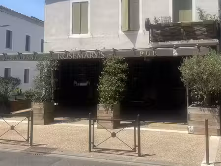 bâtiment commercial agen