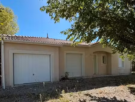maison individuelle de plain-pied avec garage