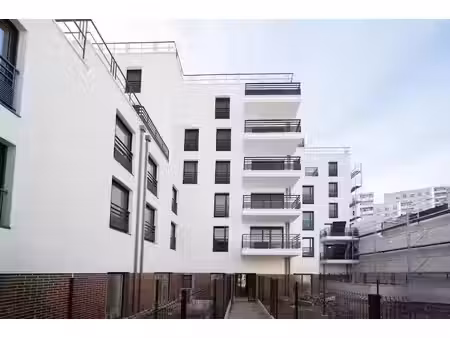 location appartement 3 pièces 63 m² à saint-ouen (93400)  1 368 €