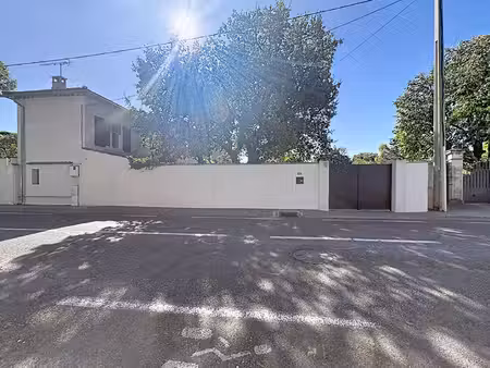 maison villeneuve les avignon 5 pièce(s) 104 m2