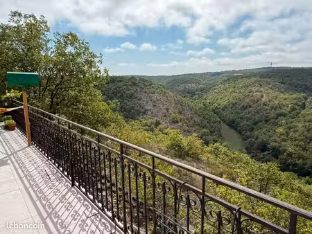 jolie maison sur les hauteurs de cahors