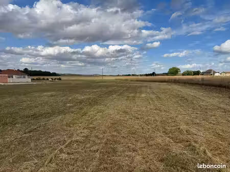 terrain 2920 m2 proche vitry le françois