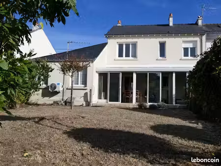 maison 120 m²  4 chambres  véranda  garage et jardin