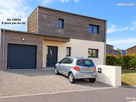 à deux pas du lac de beaulieu  dans quartier prisé et très calme – maison bbc contemporain