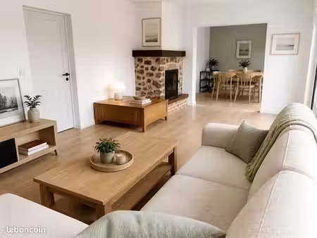 beau pavillon moderne 6 chambres rénové intérieurement récemment avec ravalement des façad