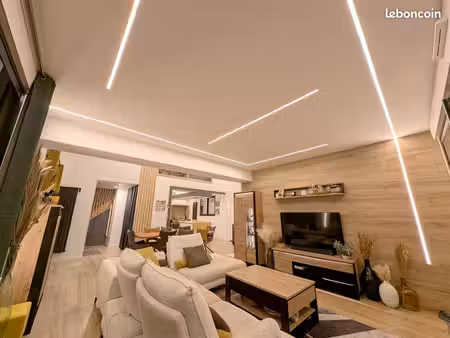 maison moderne entierement renovee 190 m²