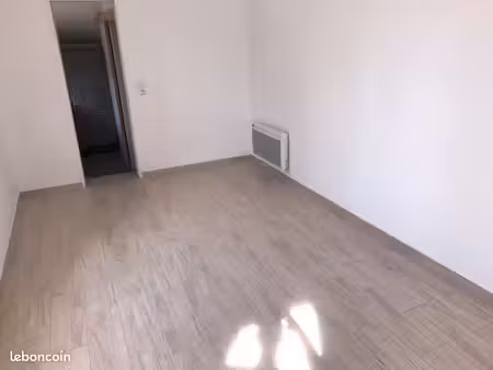 appartement f1 bis 25m2 pont à mousson   faibles charges