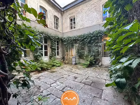propriété 12 pièces 250 m²