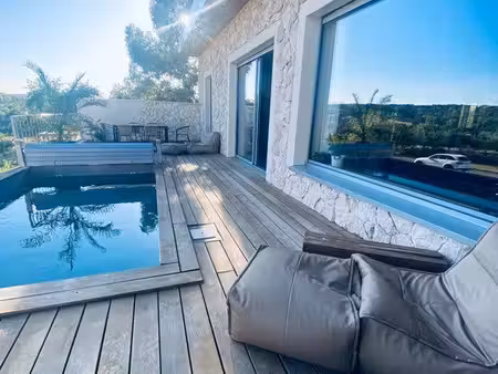 propriété « passive » de 210m2 sur sous sol total avec grand jardin