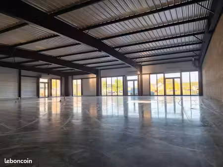 location commerces et bureaux baugé