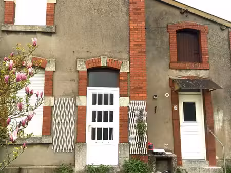 cité rénovée à vendre à landres avec grand jardin et combles amenages