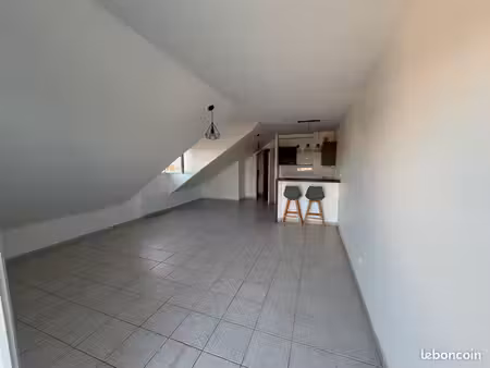 location t2 saint sébastien sur loire